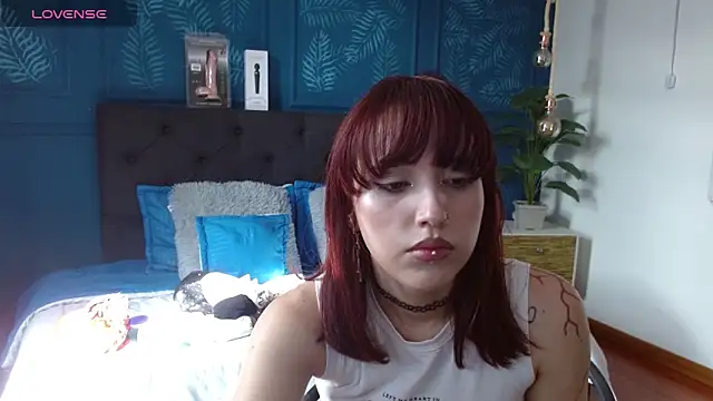 zohet kriss online show from March 7, 1:49 pm