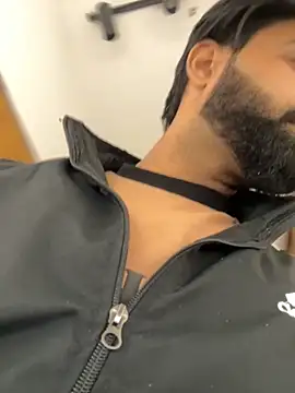 Snapshot of hottestboy03 chatting on December 1, 6:31 pm hottestboy03 online show from December 1, 6:31 pm