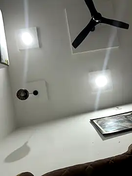 Snapshot of hottestboy03 chatting on November 29, 6:02 am hottestboy03 online show from November 29, 6:02 am