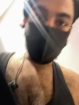 Snapshot of hottestboy03 chatting on September 19, 5:33 am hottestboy03 online show from September 19, 5:33 am