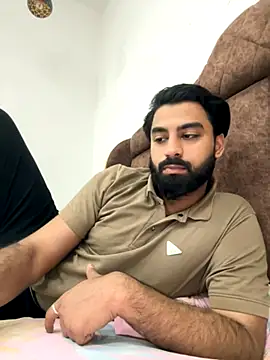 Snapshot of hottestboy03 chatting on November 3, 5:45 am hottestboy03 online show from November 3, 5:45 am