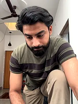 Snapshot of hottestboy03 chatting on November 1, 6:51 am hottestboy03 online show from November 1, 6:51 am