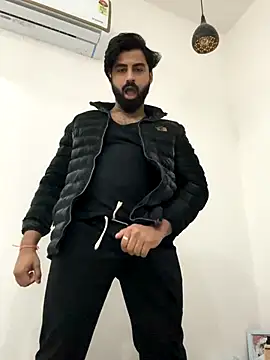 Snapshot of hottestboy03 chatting on November 24, 8:36 am hottestboy03 online show from November 24, 8:36 am