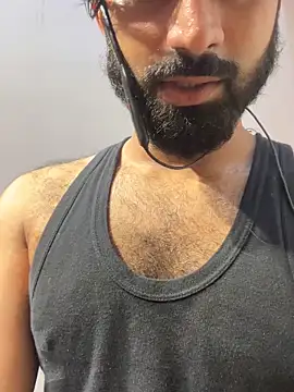 Snapshot of hottestboy03 chatting on September 23, 5:25 am hottestboy03 online show from September 23, 5:25 am