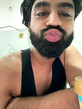 Snapshot of hottestboy03 chatting on October 5, 7:48 pm hottestboy03 online show from October 5, 7:48 pm