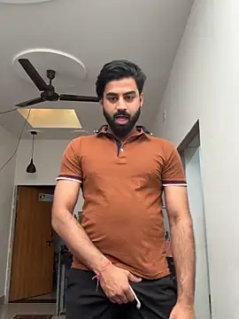 Snapshot of hottestboy03 chatting on November 7, 4:50 am hottestboy03 online show from November 7, 4:50 am