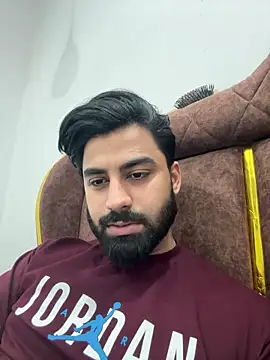 hottestboy03 online show from April 18, 7:44 am