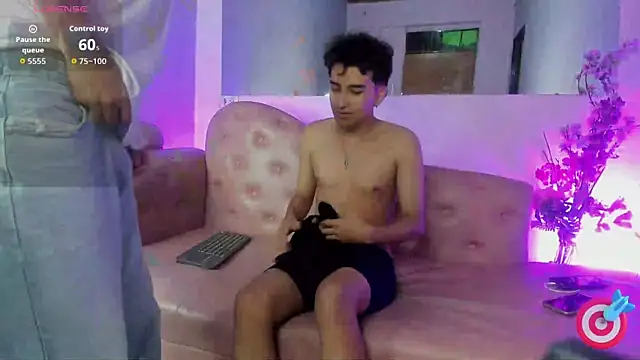 Snapshot of AxelAndJeremy chatting on September 26, 2:51 am AxelAndJeremy online show from September 26, 2:51 am