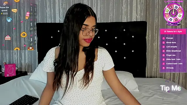 Snapshot of Hailey_johnsonn chatting on September 9, 1:53 pm Hailey johnsonn online show from September 9, 1:53 pm