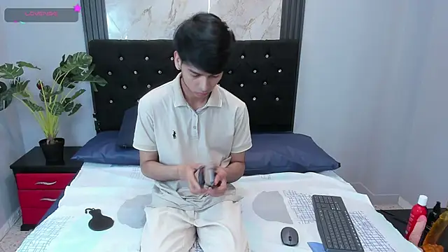 OnlyJos online show from September 14, 3:01 pm