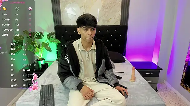 OnlyJos online show from October 12, 1:56 pm