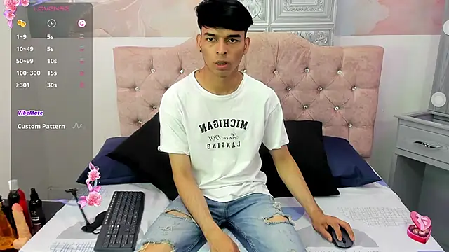 OnlyJos online show from September 26, 8:05 pm