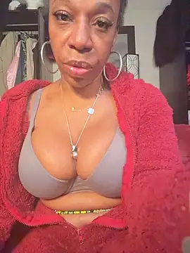 Snapshot of Kennady_Buxum_Goddess chatting on November 4, 6:44 pm Kennady Buxum Goddess online show from November 4, 6:44 pm