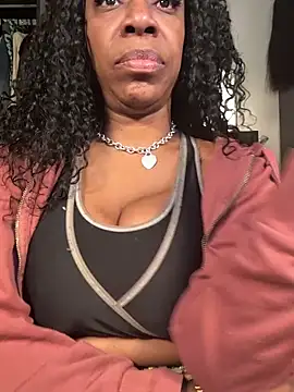 Snapshot of Kennady_Buxum_Goddess chatting on December 4, 9:14 pm Kennady Buxum Goddess online show from December 4, 9:14 pm