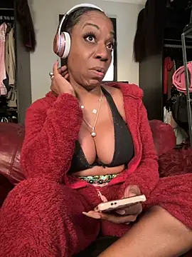 Snapshot of Kennady_Buxum_Goddess chatting on October 4, 3:02 pm Kennady Buxum Goddess online show from October 4, 3:02 pm