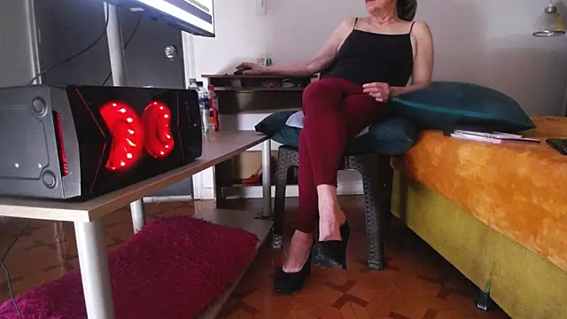 LADY-IN-BLACK online show from December 1, 3:35 pm