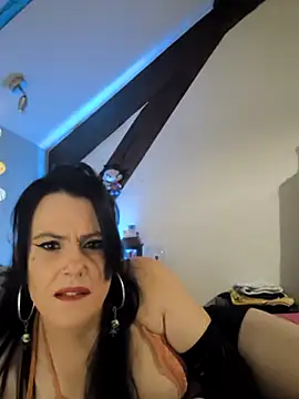 Sosso19squirt online show from November 10, 10:59 pm