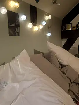 Sosso19squirt online show from November 28, 10:54 pm