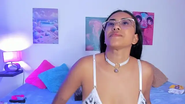 Snapshot of tyra_bankss_ chatting on November 26, 3:06 am tyra bankss online show from November 26, 3:06 am