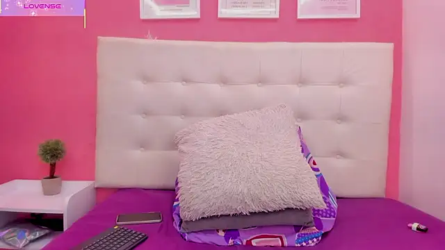 Macarena 05 online show from February 12, 12:43 am