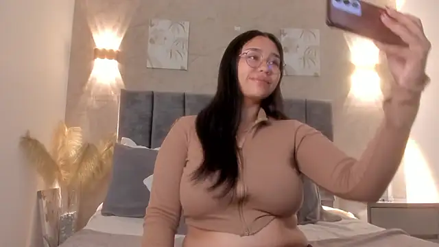 Karoll Teyes online show from February 3, 11:48 am