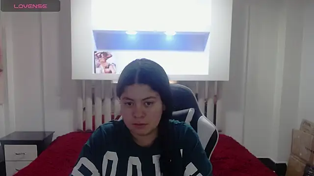 Snapshot of greiccy_20 chatting on October 22, 4:12 am greiccy 20 online show from October 22, 4:12 am