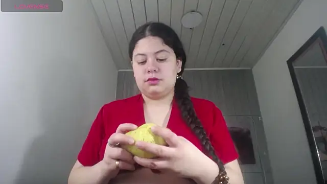 Snapshot of greiccy_20 chatting on November 7, 4:28 am greiccy 20 online show from November 7, 4:28 am