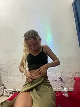 Bruna551 online show from February 17, 2:20 am