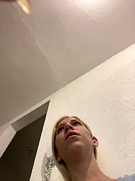 Bruna551 online show from December 15, 9:09 pm