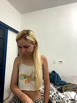 Bruna551 online show from December 17, 4:01 pm