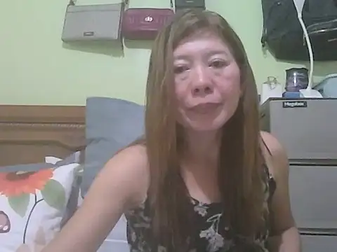 Snapshot of Sexyjenny4u chatting on October 10, 6:36 am Sexyjenny4u online show from October 10, 6:36 am