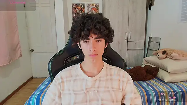 Nude Boy18 online show from April 12, 6:05 am