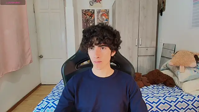 Nude Boy18 online show from April 7, 3:30 am