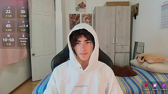 Nude Boy18 online show from April 6, 3:24 am