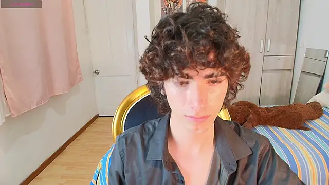 Snapshot of Nude_Boy18 chatting on November 25, 4:13 am Nude Boy18 online show from November 25, 4:13 am