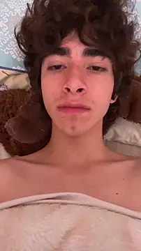 Nude Boy18 online show from October 18, 4:53 pm