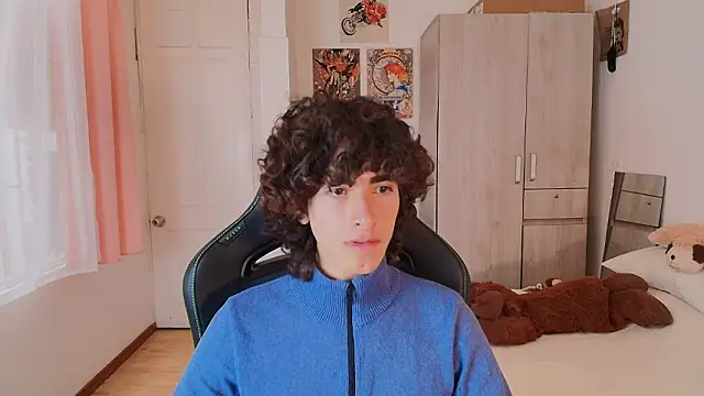 Nude Boy18 online show from March 16, 8:00 pm