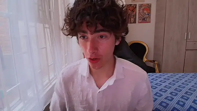 Snapshot of Nude_Boy18 chatting on October 30, 7:33 pm Nude Boy18 online show from October 30, 7:33 pm