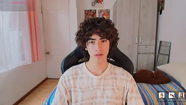 Nude Boy18 online show from January 13, 9:08 pm