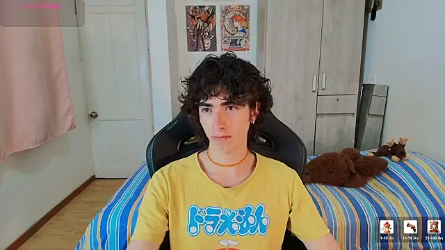 Nude Boy18 online show from January 16, 2:48 am