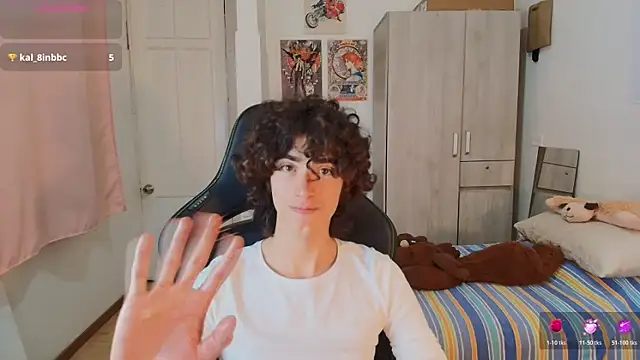 Nude Boy18 online show from March 11, 1:10 am