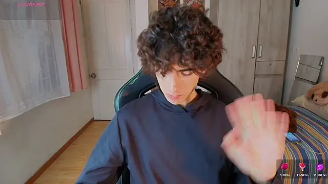 Snapshot of Nude_Boy18 chatting on November 27, 10:10 pm Nude Boy18 online show from November 27, 10:10 pm