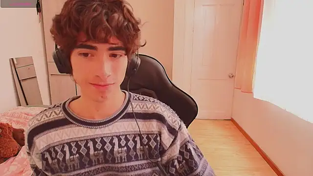 Nude Boy18 online show from September 8, 6:40 pm