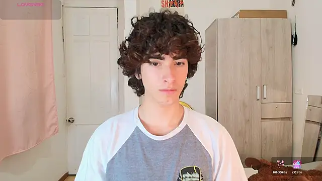 Snapshot of Nude_Boy18 chatting on November 20, 5:30 am Nude Boy18 online show from November 20, 5:30 am