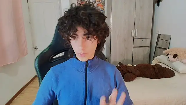 Nude Boy18 online show from March 17, 8:06 am