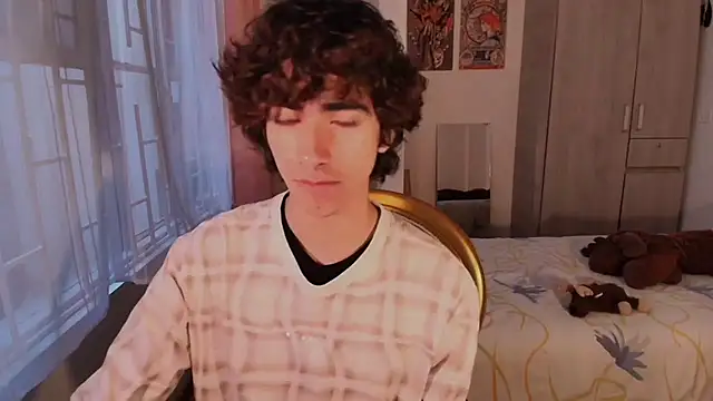 Snapshot of Nude_Boy18 chatting on November 7, 10:13 pm Nude Boy18 online show from November 7, 10:13 pm