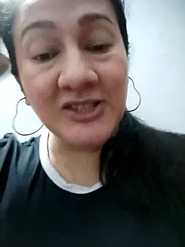 Snapshot of Aisha_manzur chatting on November 28, 5:13 pm Aisha manzur online show from November 28, 5:13 pm