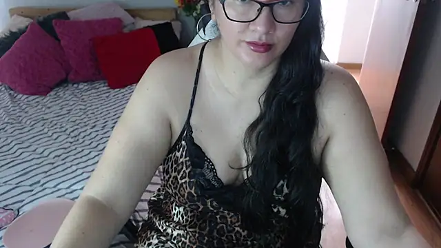 Aisha manzur online show from February 10, 6:51 pm