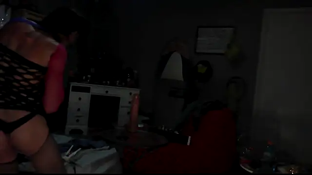 Snapshot of SexMajic chatting on October 18, 8:27 am SexMajic online show from October 18, 8:27 am