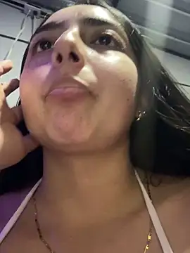 Snapshot of Dulce_1408 chatting on November 13, 11:30 pm Dulce 1408 online show from November 13, 11:30 pm